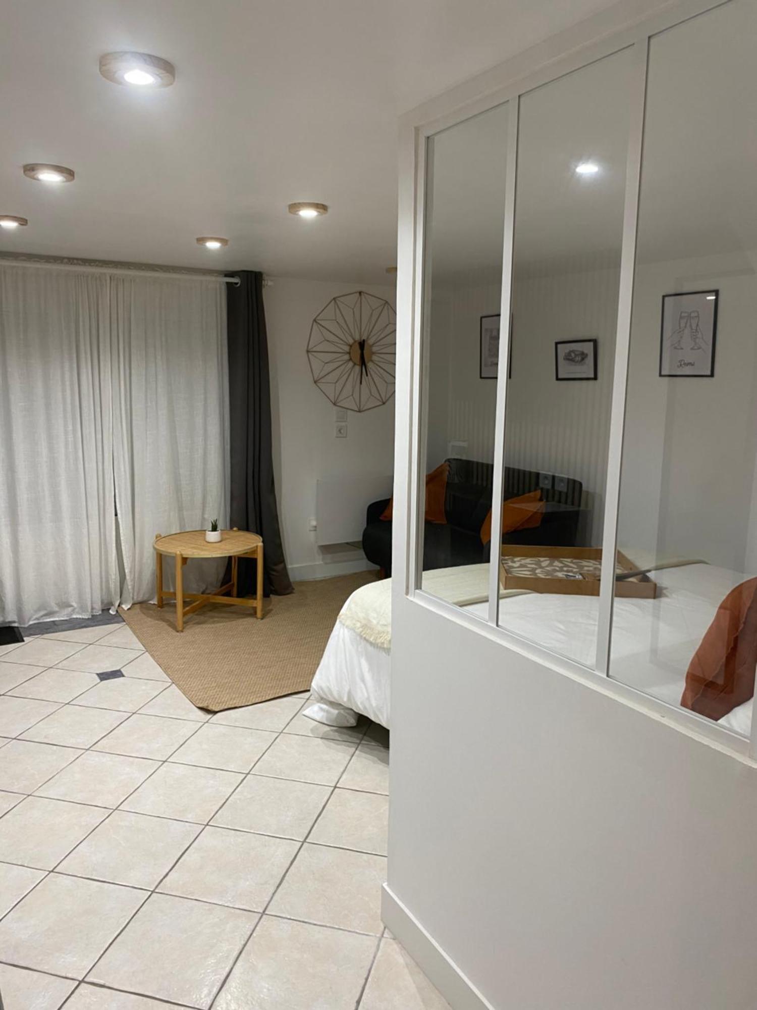 Appart Studio Rdc De Maison Avec Exterieur Proche Reims Tinqueux Exterior photo